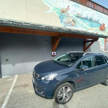 Casa-chalet Du Merle N° 2 *
